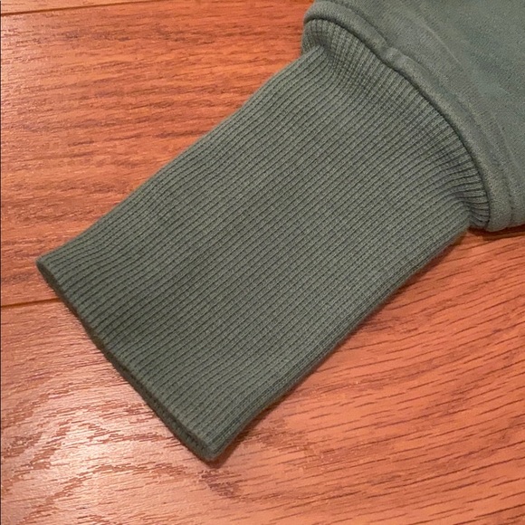 Size 4 Lululemon scuba hoodie - Picture 4 of 4